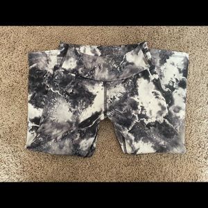 KOS USA 3/4 Leggings